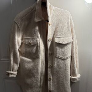 Women’s like new  Cream shacket